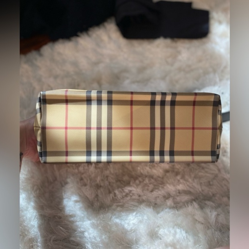 Vintage Burberry Check shoulder bag - Picture 8 of 12